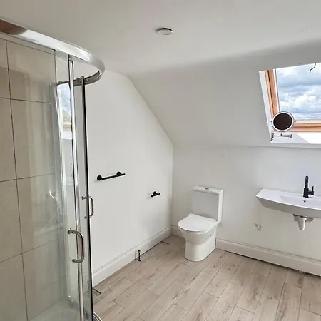 Corndulla House منزل ريفي *